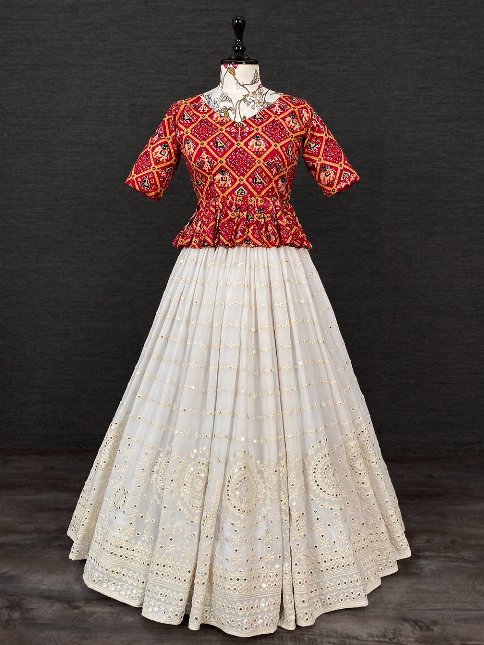 Hand Work Wedding Wear Two Piece Lehenga And Top at Rs 1500 in Solapur |  ID: 22565459555
