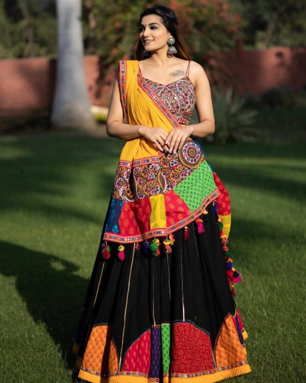 Trendy Lehenga Blouse Designs That Will Make You Stand Out