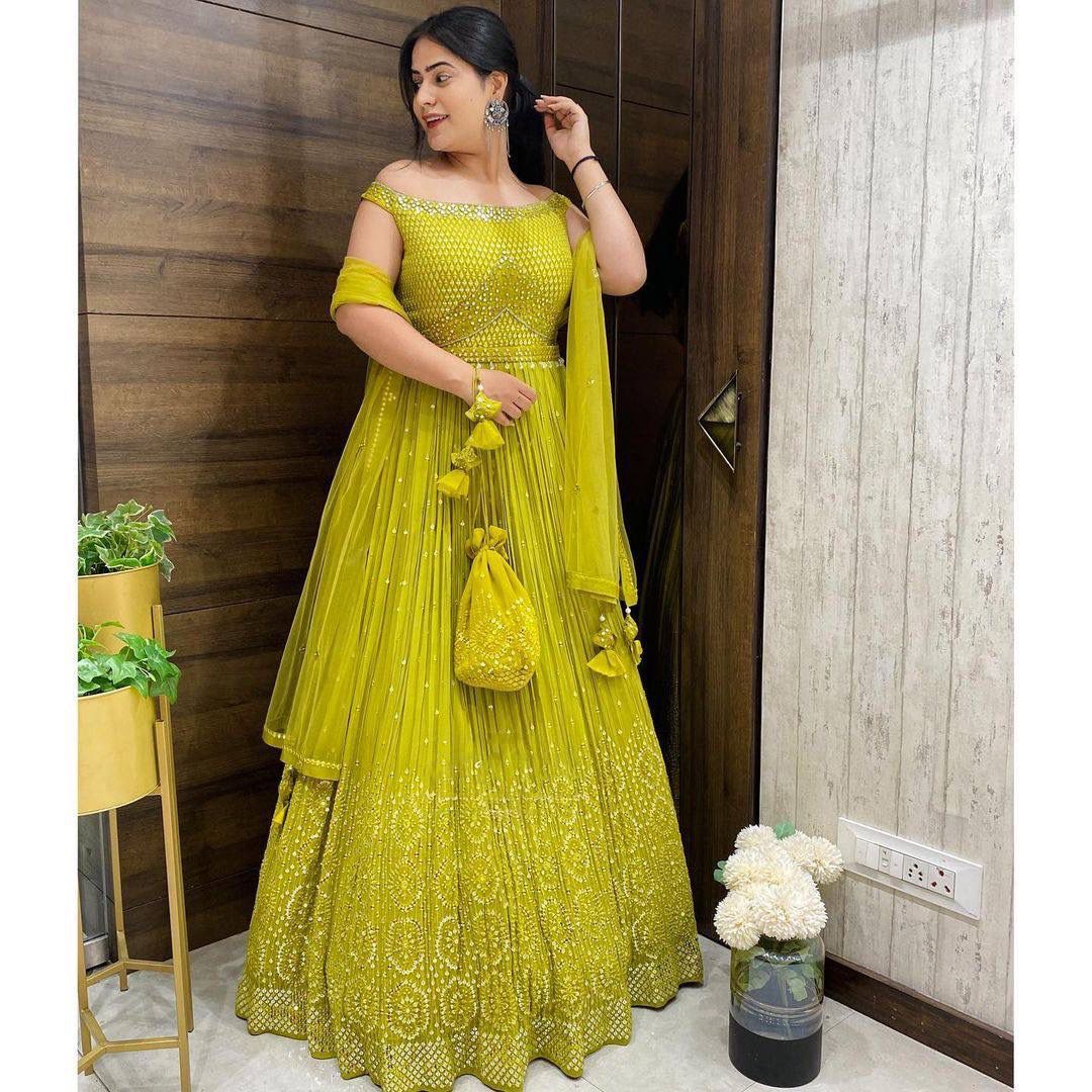 Amazon.com: Yashree Ready to Wear Women's Designer Gown with Heavy Look and  Beautifull Embroidered Designer Party Wear (as1, Alpha, x_s, Regular,  Regular, Light Green) : Clothing, Shoes & Jewelry